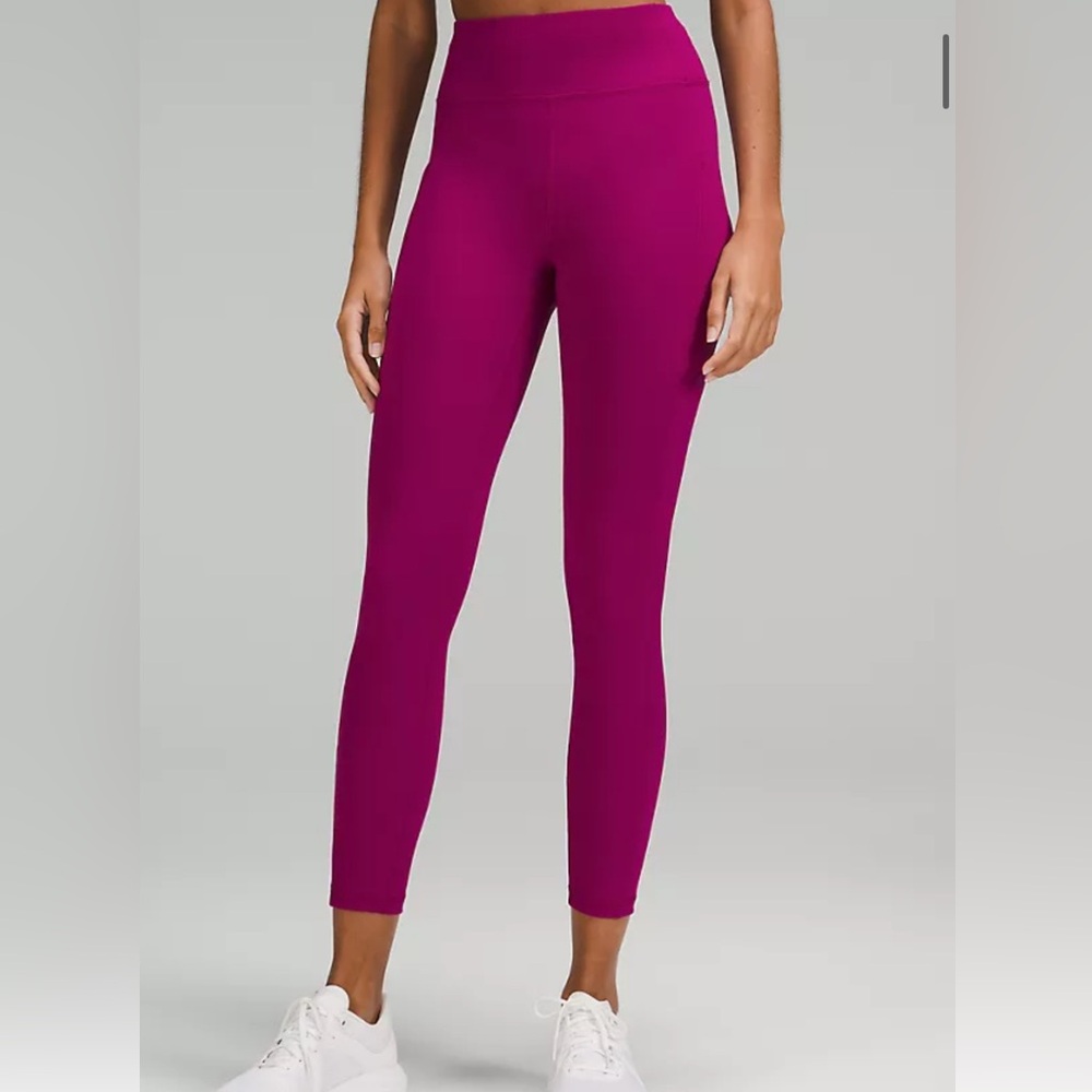 lululemon Invigorate High-Rise Tight 25"
In Magenta Purple Size 6
